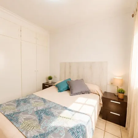 Serena En Rotas A 240m Del Mar Con Terraza Y Parking By Family Homes